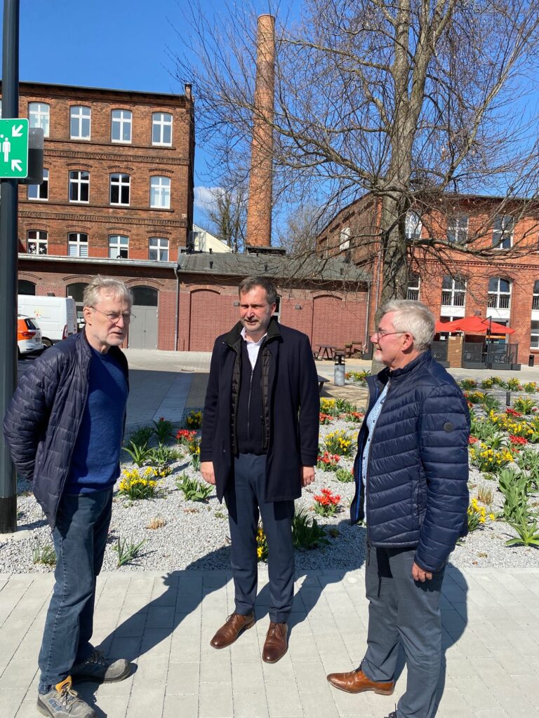 OB Schick besucht Immobilie Ostrower Damm 2