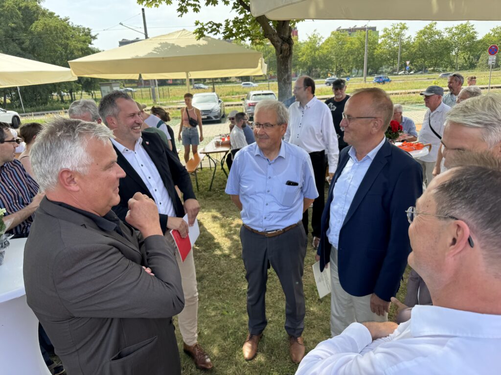 Inbetriebnahme der neuen Straßenbahnen