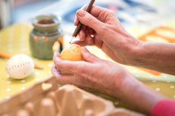 Osterwerkstatt für traditionelle Wachsmaltechnik