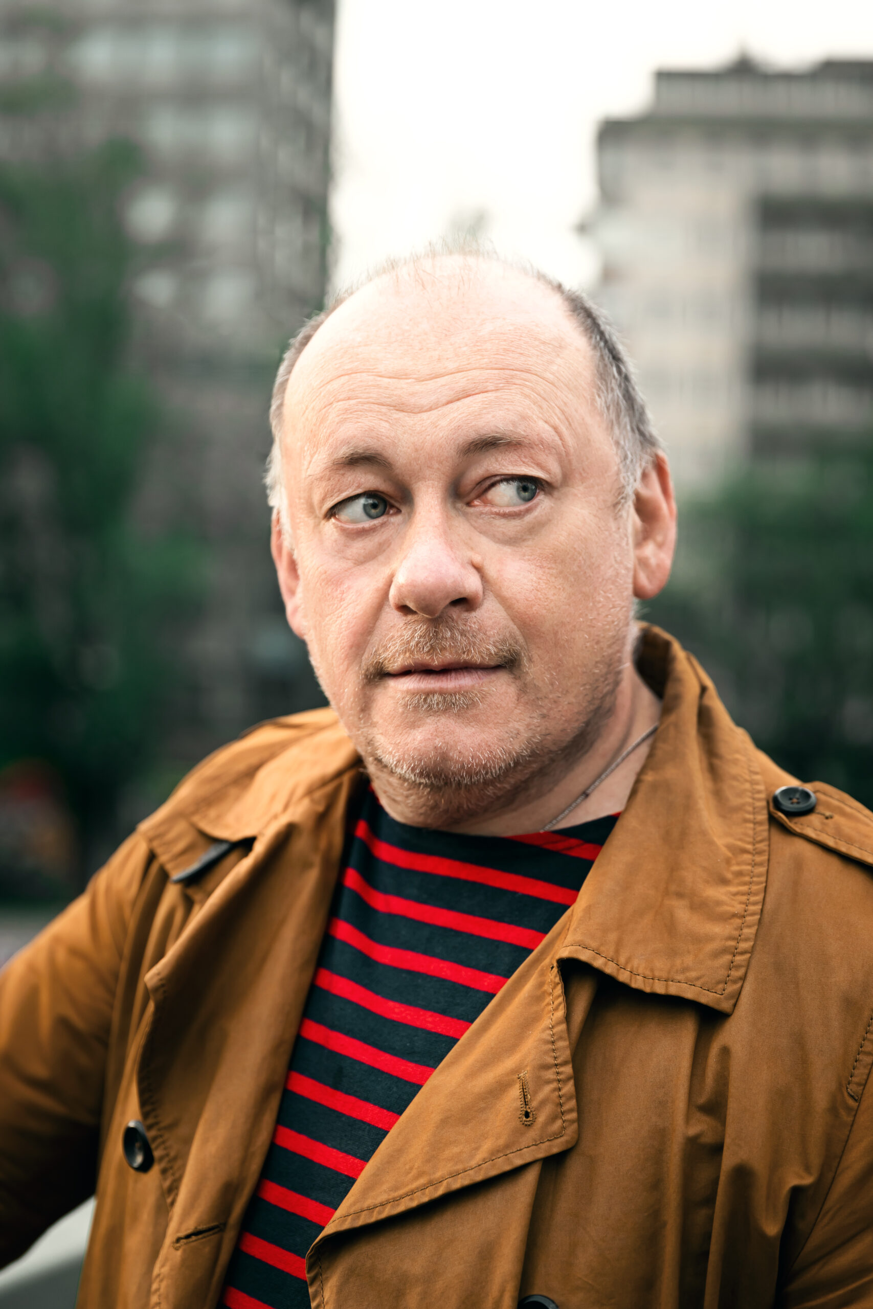 Autorenlesung mit Richard Schuberth: „Der Paketzusteller“